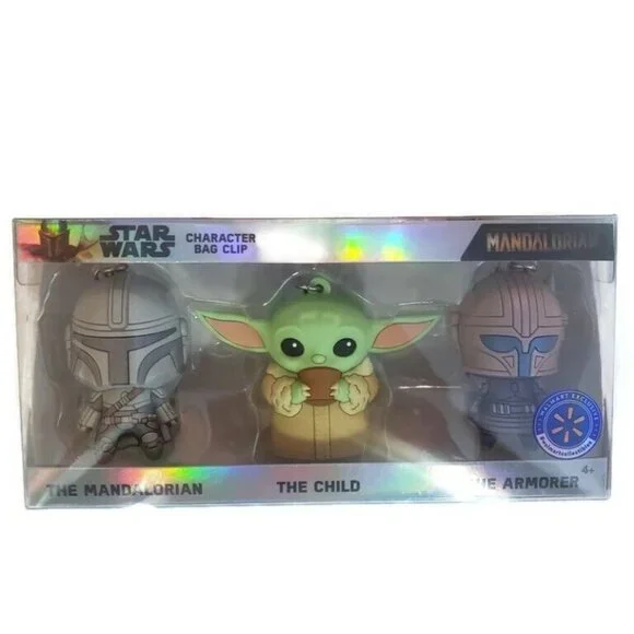 Disney Star Wars Character Bag Clip Set MANDALORIAN THE CHILD THE ARMORER Age 4+ - Picture 1 of 3